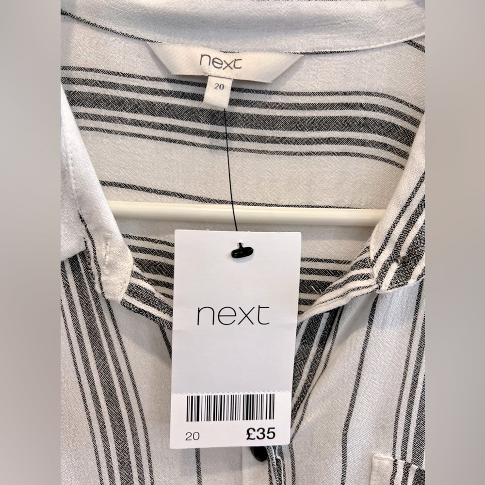 Summer-weight Tunic - Picture 2 of 3